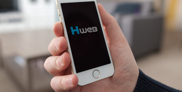 Living-Room-iPhone-5S-MockUp